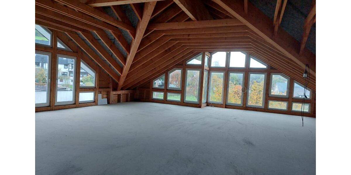 Einfamilienhaus Kirchhundem - 7 Zimmer, 246 m&sup2;, 289.000&euro; | Angebot:26323310