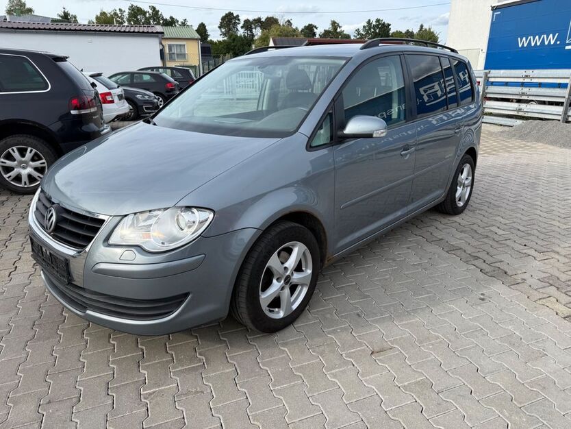 VW Touran 262.355 km 2.750 € Maxhütte -Haidhof 93142