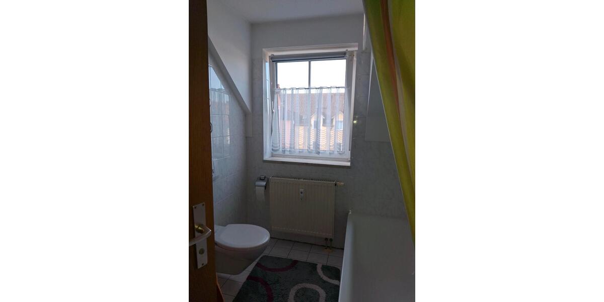 Dachgeschoßwohnung Deggendorf - 1 Zimmer, 42 m&sup2;, 530&euro; | Angebot:26416502