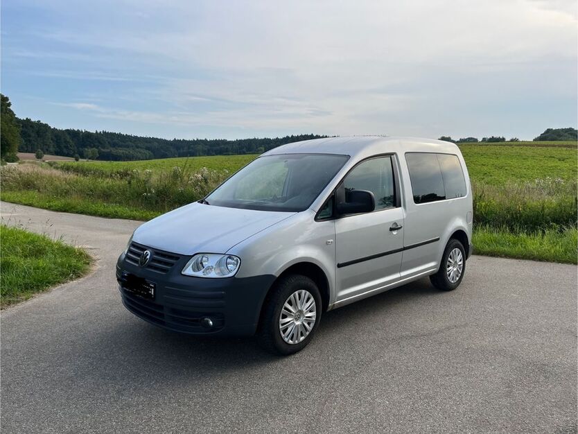 VW Caddy 163.151 km 5.500 € Pfeffenhausen 84076