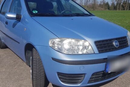 Fiat Punto 117.000 km 980 € Stuttgart 70186