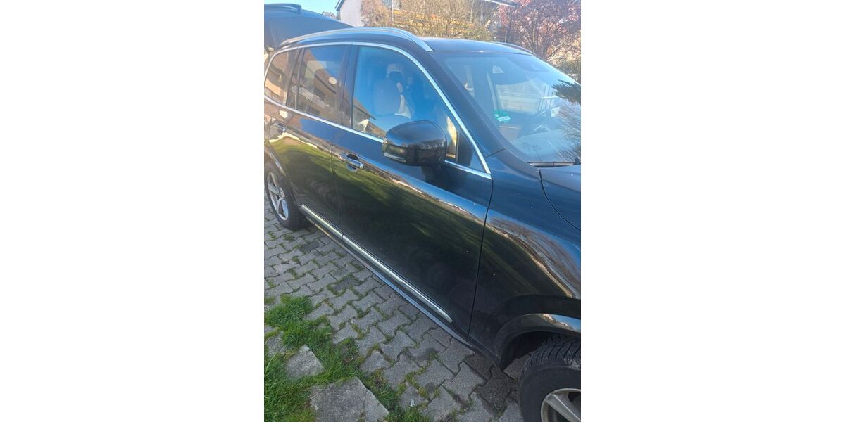 Volvo XC90 174.000 km 26.600 &euro; Remchingen 75196