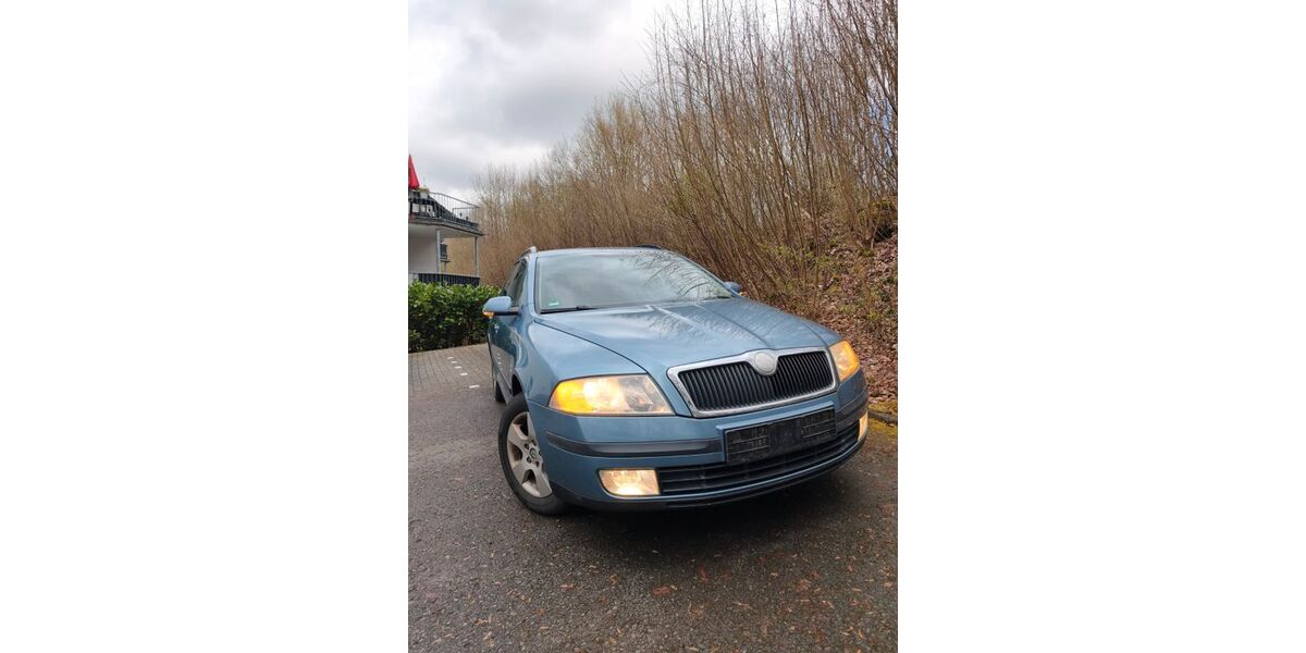 Skoda Octavia 263.000 km 2.499 &euro; Reichshof 51580