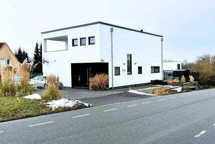 Haus Lemgo - 7.5 Zimmer, 191 m&sup2;, 699.000&euro; | Angebot:25558948