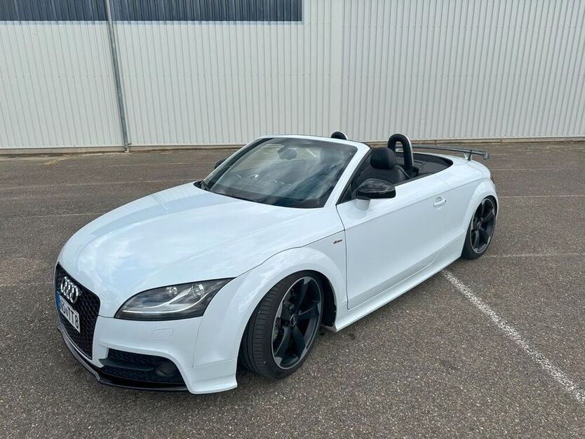 TT