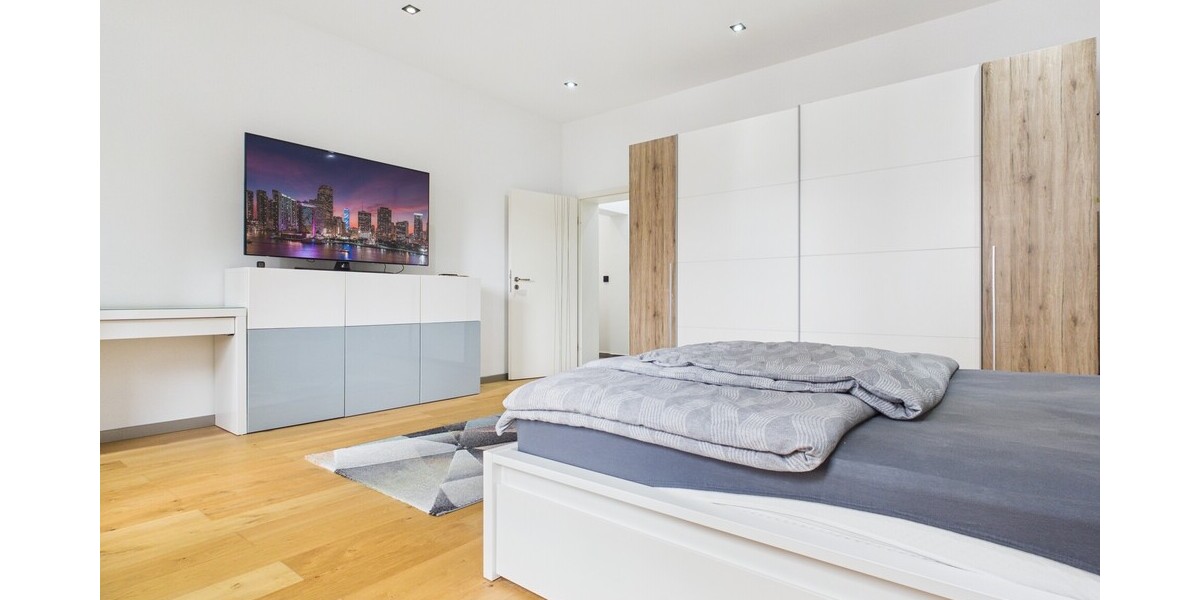 Exklusive 2-Zimmer-Wohnung mit Balkon, moderner Einbauküche und Stellplatz in Hanau - Etagenwohnung Hanau | Angebot:26019443