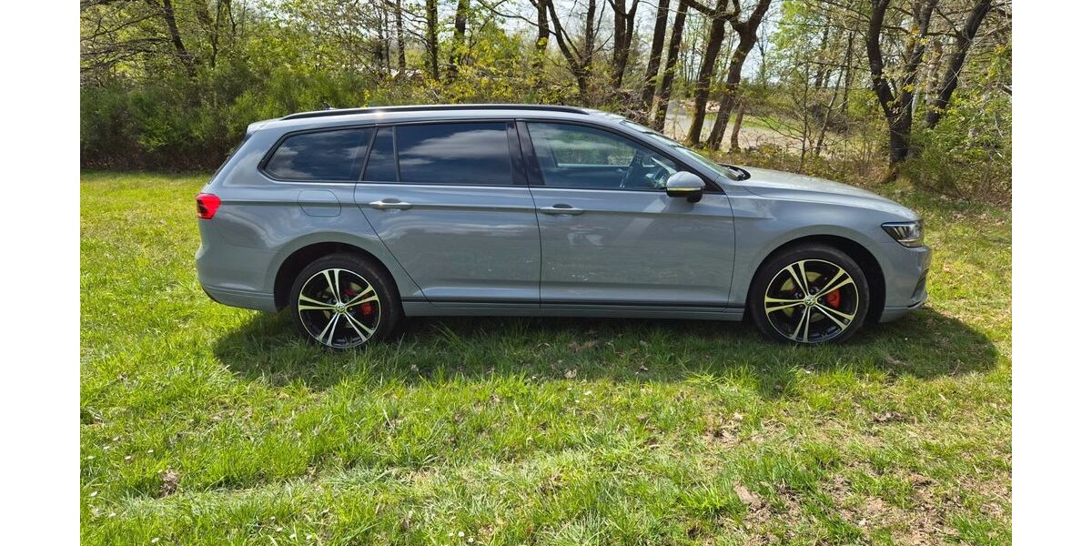 VW Passat 68.000 km 22.800 &euro; Gummersbach 51643
