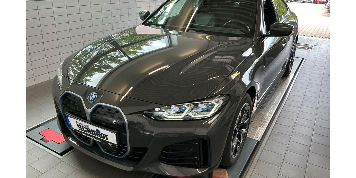 BMW i4 93.005 km 37.890 &euro; Soest 59494