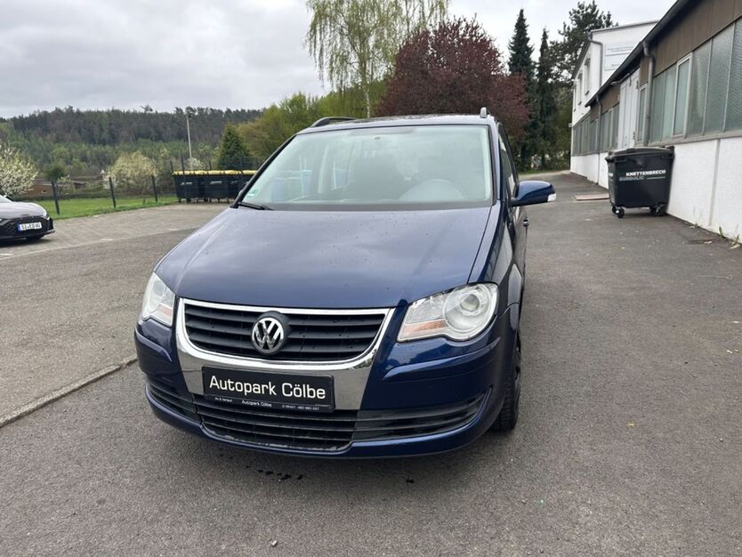 VW Touran 179.000 km 3.999 € Cölbe 35091