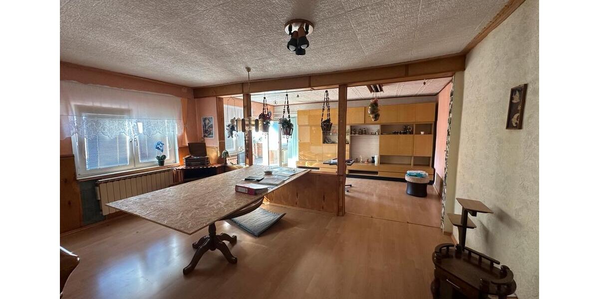 Einfamilienhaus Sonneberg - 7 Zimmer, 150 m&sup2;, 129.000&euro; | Angebot:26039759