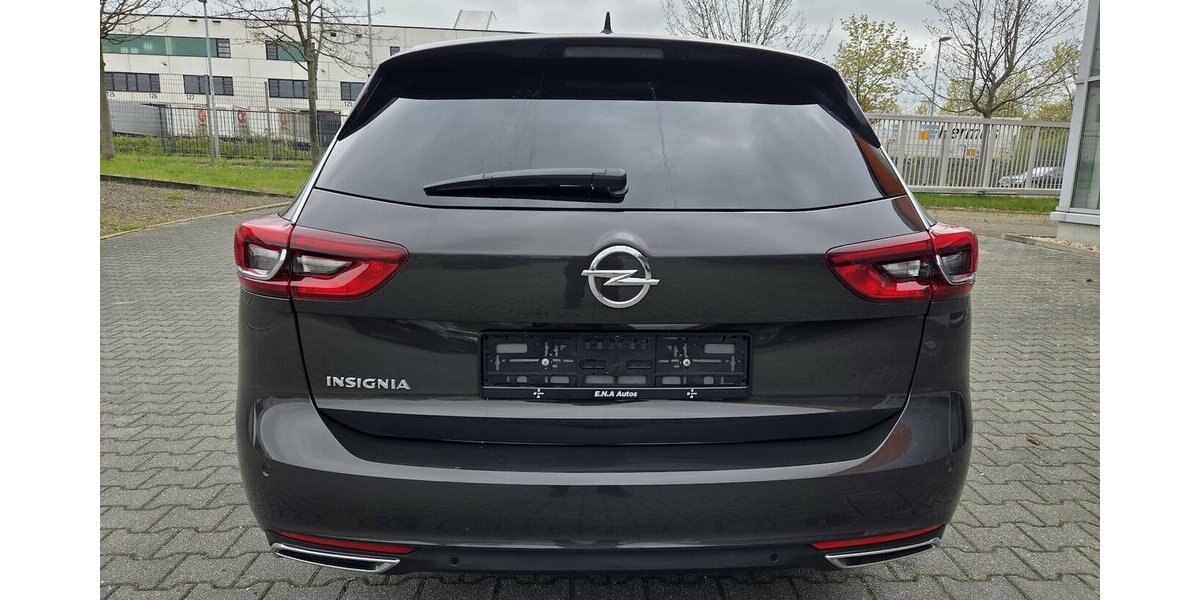 Opel Insignia Sports Tourer Elegance 47.149 km 15.250 &euro; Wilsdruff 01723