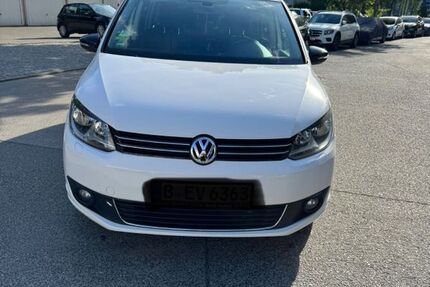 VW Touran 277.000 km 5.600 &euro; Berlin 13583