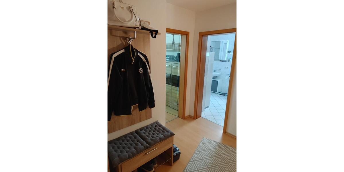 Erdgeschoßwohnung Aichach - 3 Zimmer, 80 m&sup2;, 1.260&euro; | Angebot:25962905