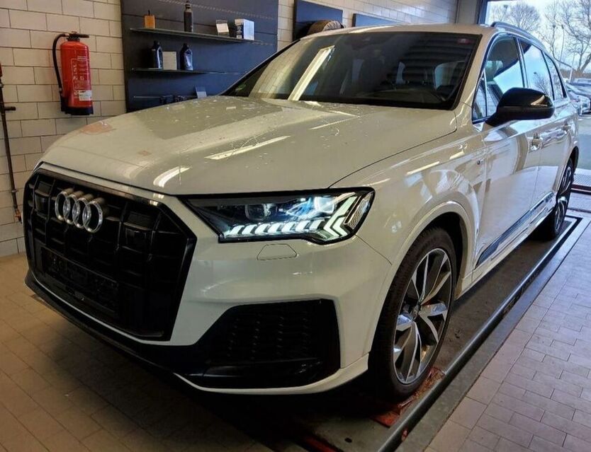 Q7