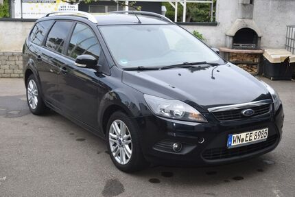 Ford Focus 141.488 km 3.899 &euro; Fellbach 70736