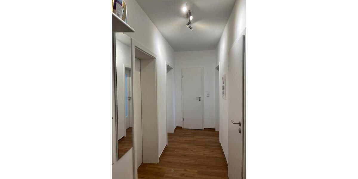 Etagenwohnung Hildesheim - 3 Zimmer, 20 m&sup2;, 480&euro; | Angebot:26415995