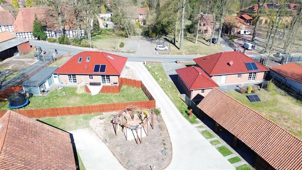 Gelegenheit: Tolle Wohnanlage ein Bauernhof und 2 neuwertige Bungalows, mit viel Platz u. Komfort
