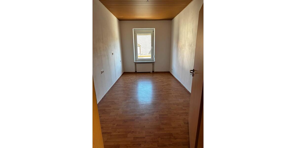 Etagenwohnung Pirmasens - 4.5 Zimmer, 103 m&sup2;, 800&euro; | Angebot:26395668