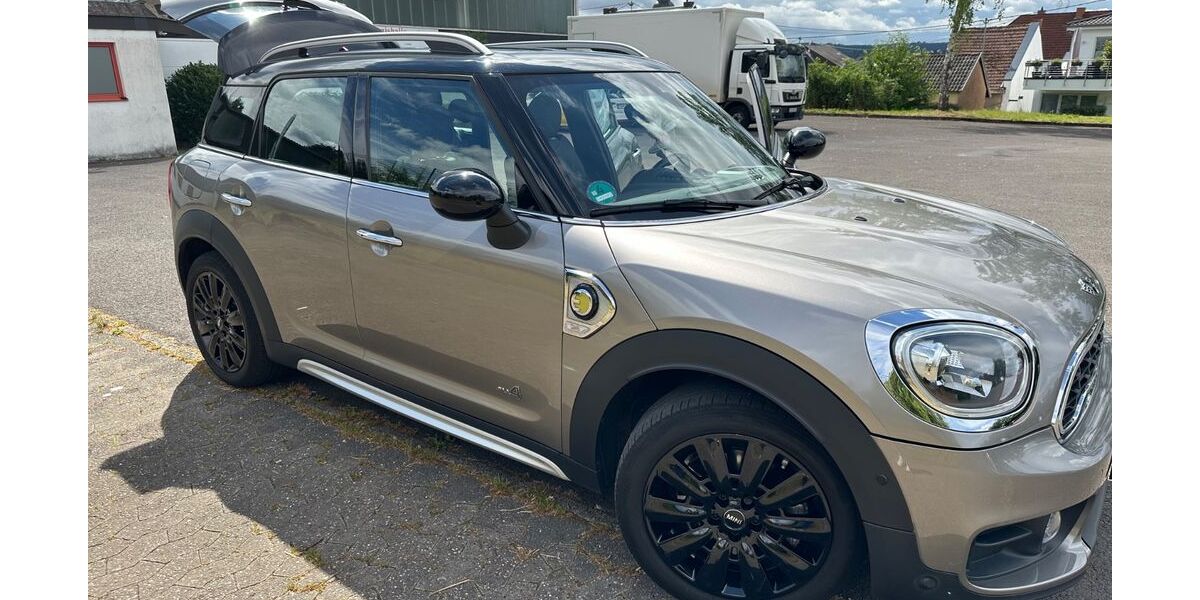 Mini Countryman SE (Cooper) 79.500 km 18.500 &euro; Heusweiler 66265