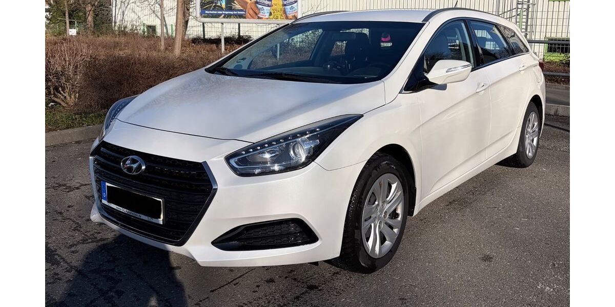 Hyundai i40 150.000 km 8.700 &euro; Pfullingen 72793