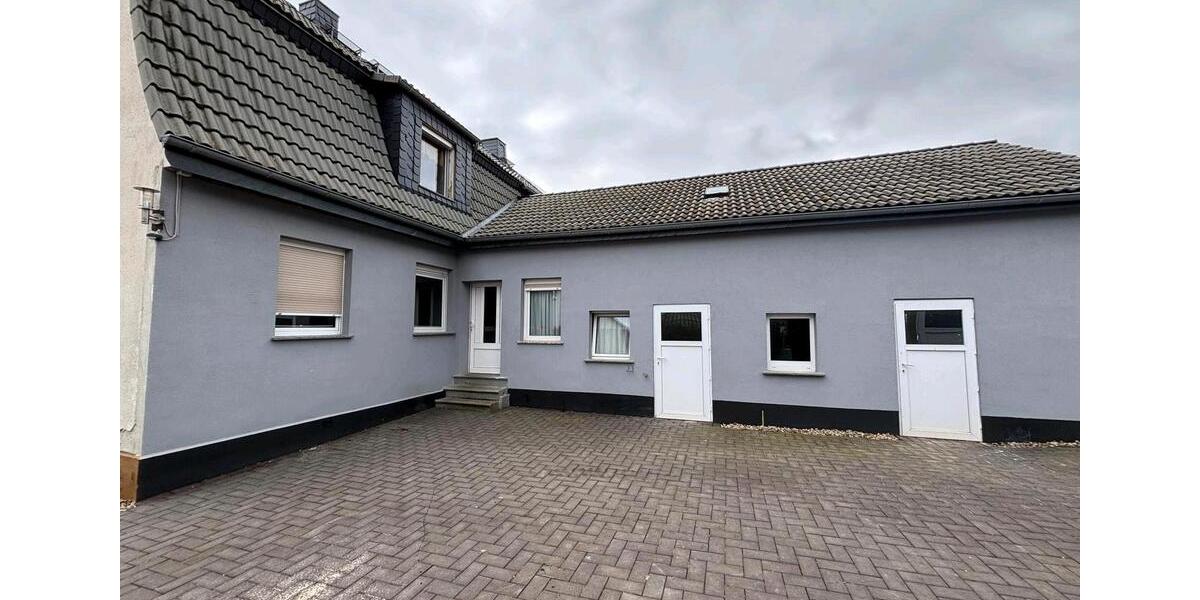 Doppelhaushälfte Elsterwerda - 5 Zimmer, 134 m&sup2;, 195.000&euro; | Angebot:25992765