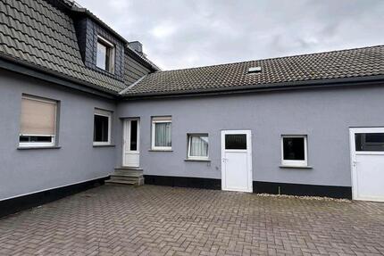 Haus Elsterwerda - 5 Zimmer, 134 m&sup2;, 195.000&euro; | Angebot:25992765