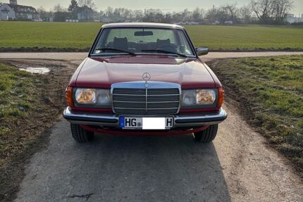 Mercedes-Benz 280 189.000 km 17.000 &euro; Oberursel 61440