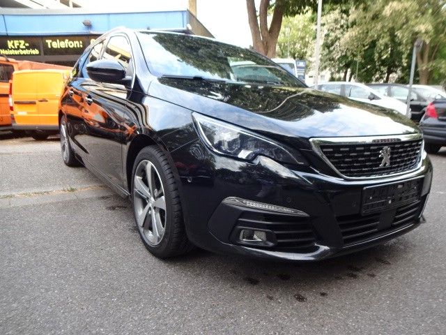 Peugeot 308 111.400 km 10.999 &euro; Essen 45276