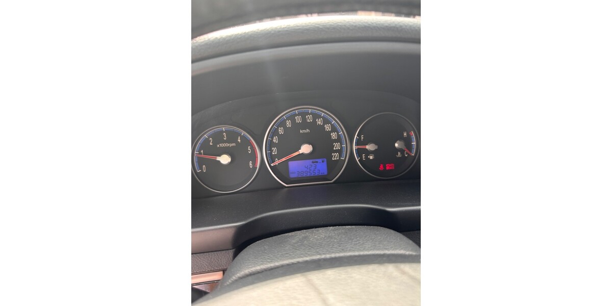 Hyundai Santa Fe 389.563 km 1.900 € Putzbrunn 85640