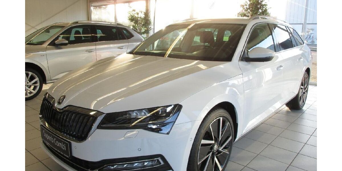 Skoda Superb 18.000 km 38.490 &euro; Wesel 46485