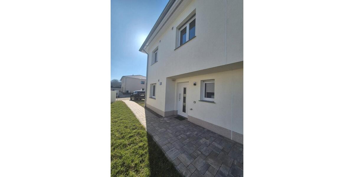 Etagenwohnung Magdeburg Ottersleben - 5 Zimmer, 135 m&sup2;, 1.800&euro; | Angebot:26071819