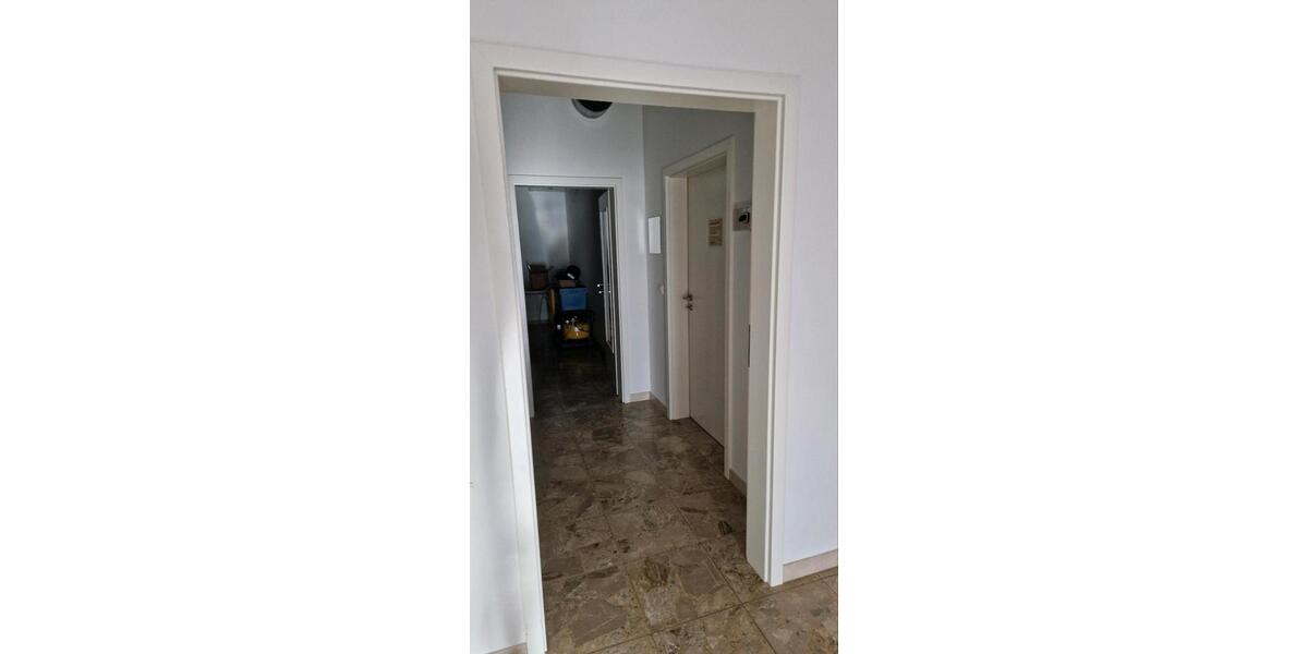 Gewerbehalle 210 m² EG | Tor | Stellplätze | Stephanskirchen zimmer