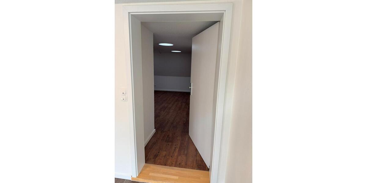 Dachgeschoßwohnung Schleswig - 2 Zimmer, 68 m&sup2;, 815&euro; | Angebot:26456436
