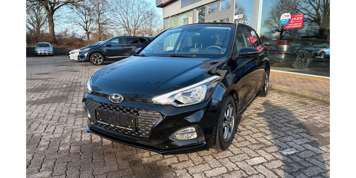 Hyundai i20 58.000 km 13.900 &euro; Bornhoeved 24619