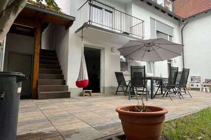 Haus zum Kaufen in Roßtal 650.000 € 171 m² 6 zimmer