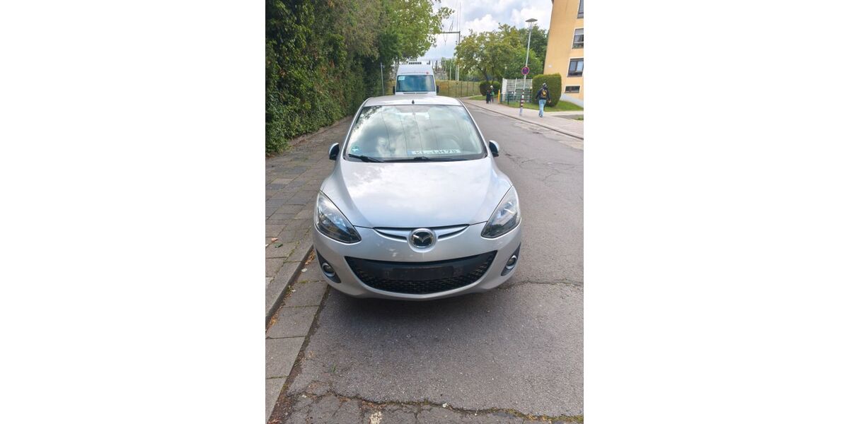 Mazda 2 58.000 km 6.300 &euro; Göllheim 67307