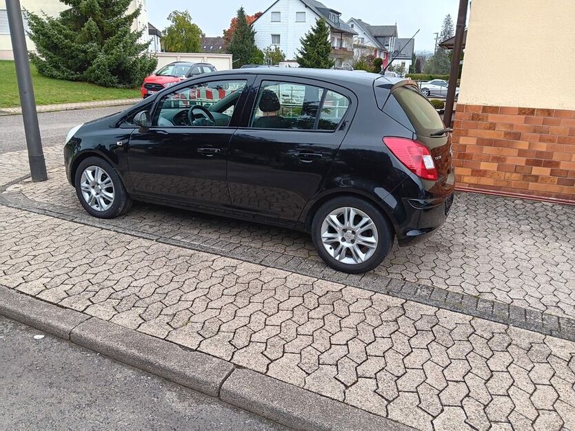Opel Corsa 80.000 km 4.200 € Simmern 55469