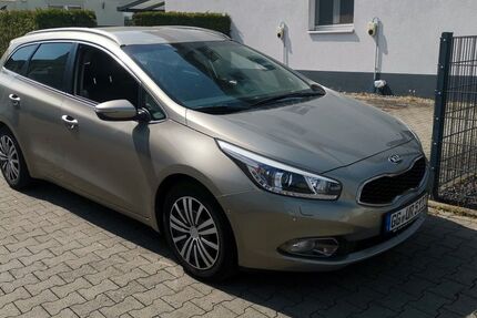 Kia ceed Sportswagon 230.000 km 4.900 &euro; Rüsselsheim am Main 65428