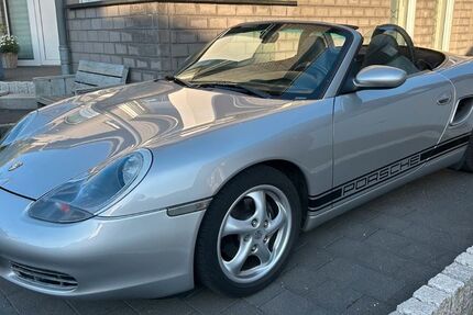 Porsche Boxster 82.000 km 17.986 € Aachen 52080