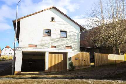 Haus zum Kaufen in Kraichtal Landshausen 399.000 € 165 m² 8 zimmer