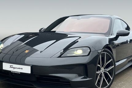 Porsche Taycan 19.900 km 102.880 € Kiel 24159