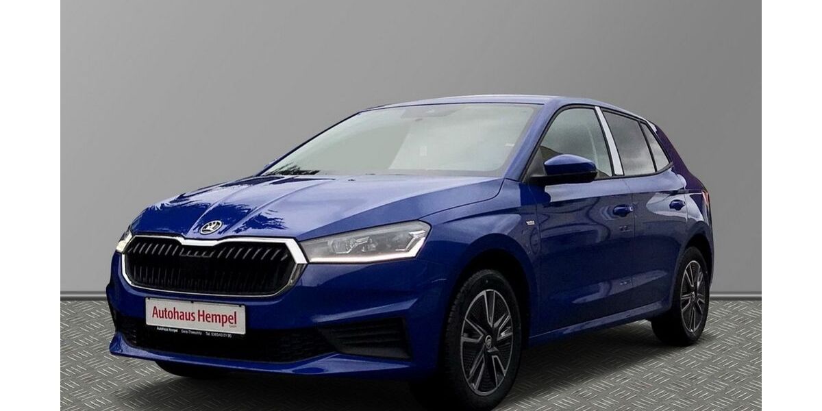 Skoda Fabia 27.295 km 14.990 &euro; Gera 07548