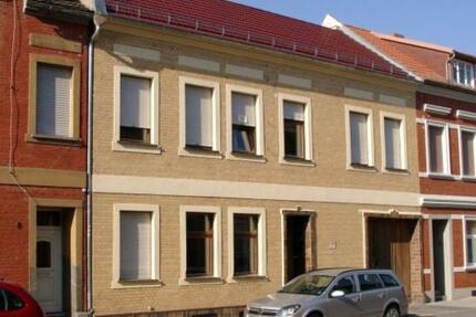 Vielseitig nutzbares Stadthaus mit HofeinfahrtGarage zimmer