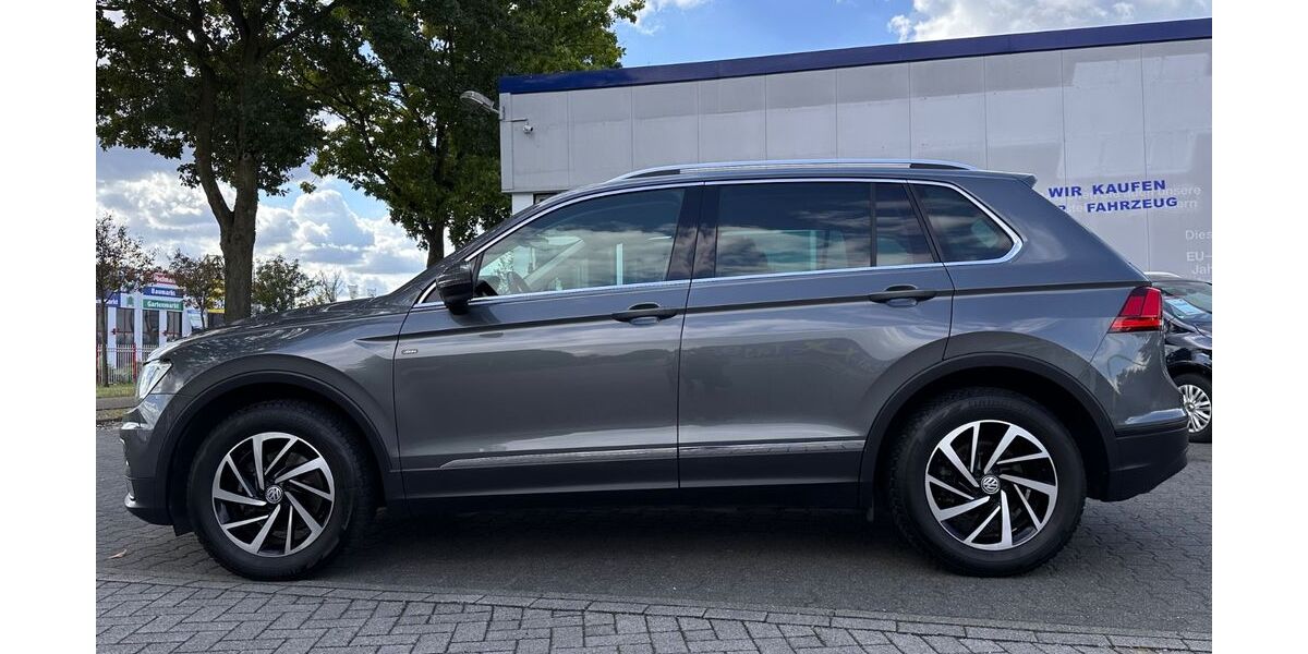 VW Tiguan 42.000 km 23.999 &euro; Kevelaer 47623