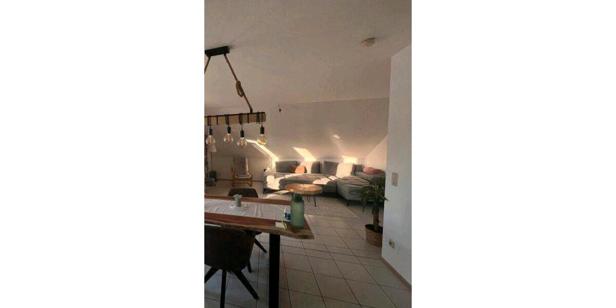 Dachgeschoßwohnung Tann (Rhön) - 4 Zimmer, 98 m&sup2;, 784&euro; | Angebot:25999909