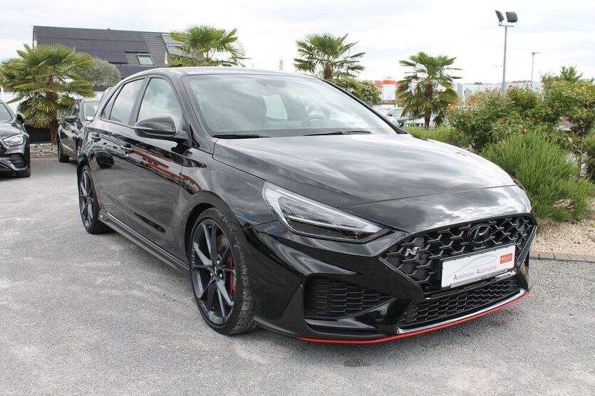 i30