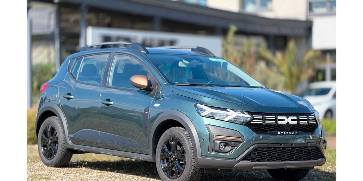 Dacia Sandero 13.200 km 18.200 &euro; Lügde 32676