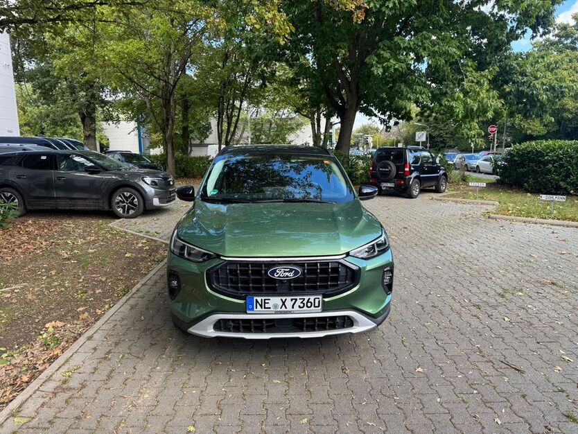 Ford Kuga 15.000 km 40.250 € Neuss 41464