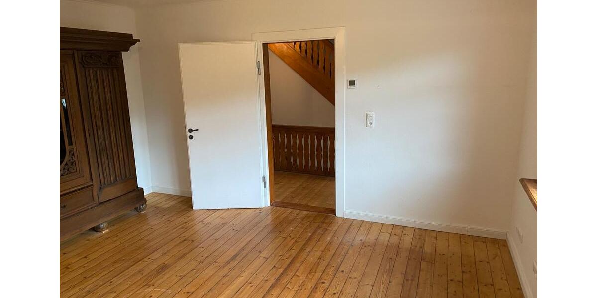 Bauernhaus, Landhaus Bad Berleburg - 5 Zimmer, 160 m&sup2;, 250.000&euro; | Angebot:26612835