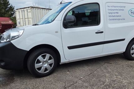 Nissan NV250 74.300 km 8.790 &euro; Castrop-Rauxel 44579